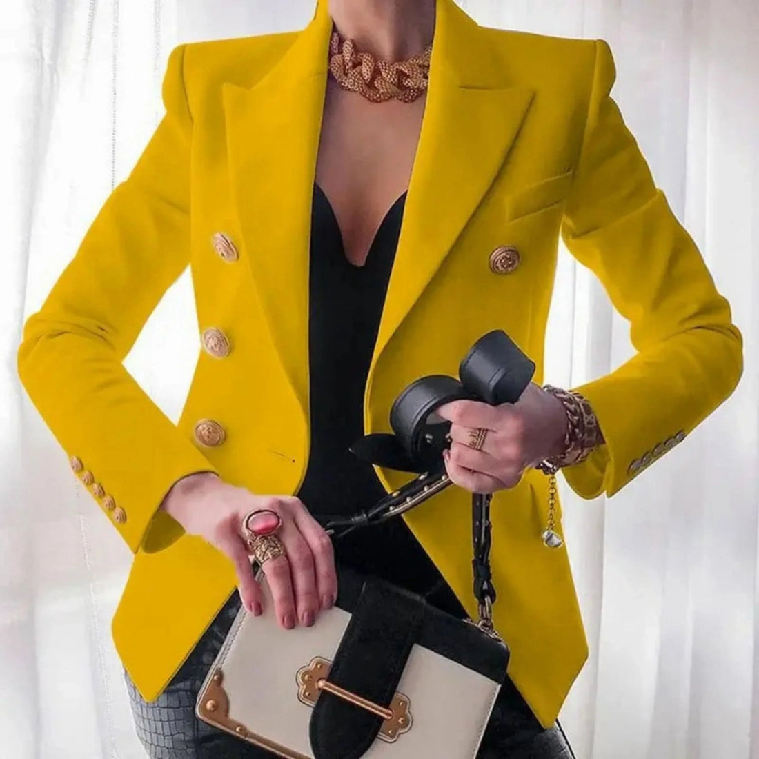 Blazer Femme – Boutons Dorés, Structuré