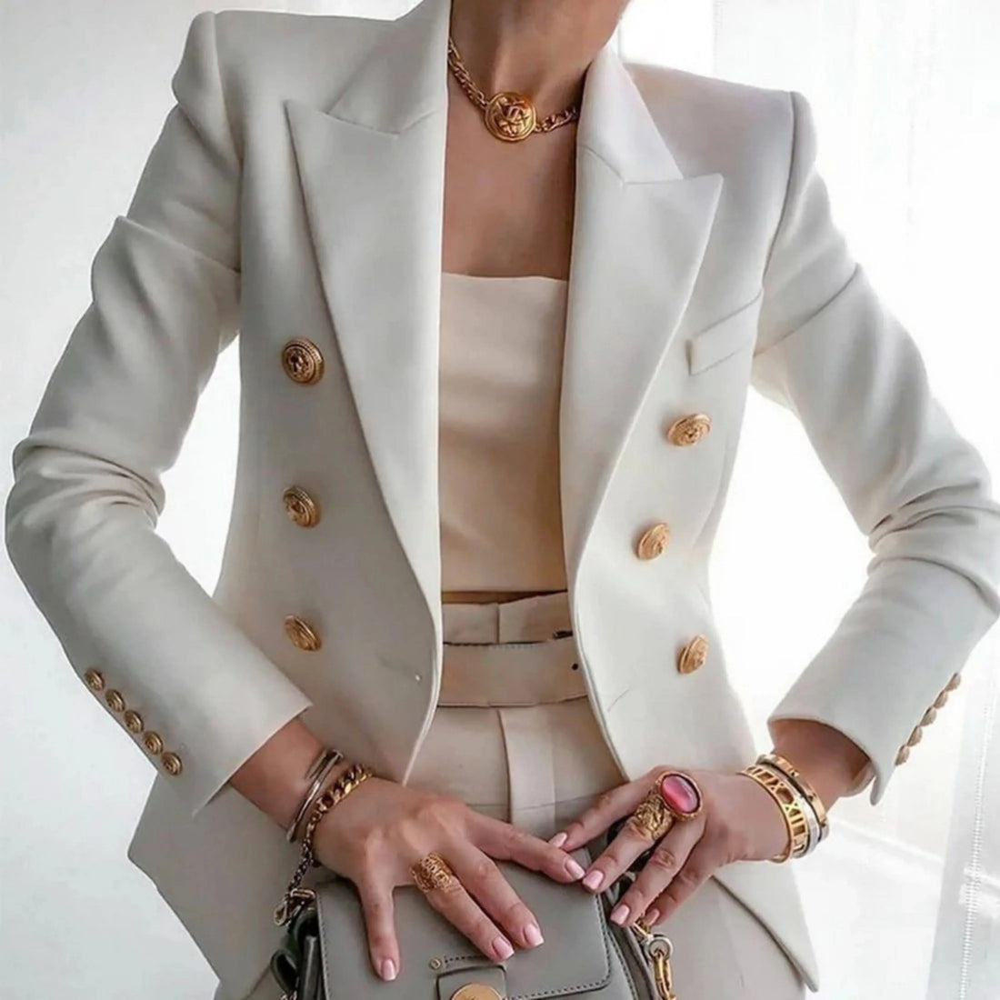 Blazer Femme – Boutons Dorés, Structuré