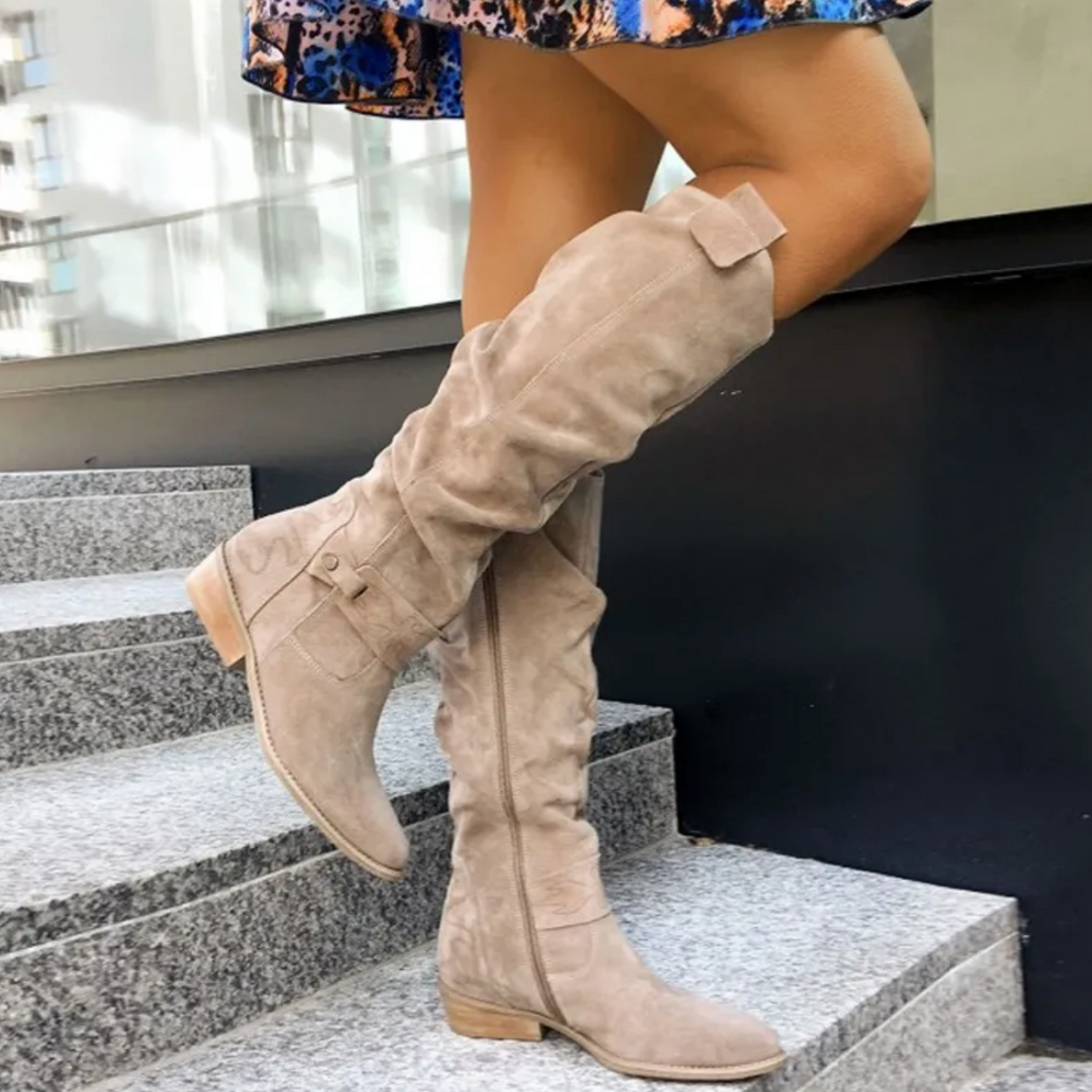 Bottes Hautes Femme Souples – Aspect Daim, Bride Cheville