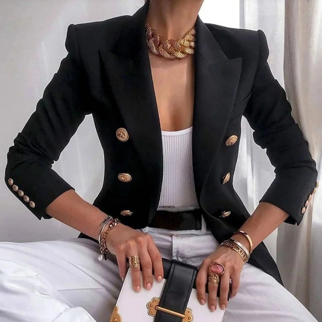 Blazer Femme – Boutons Dorés, Structuré