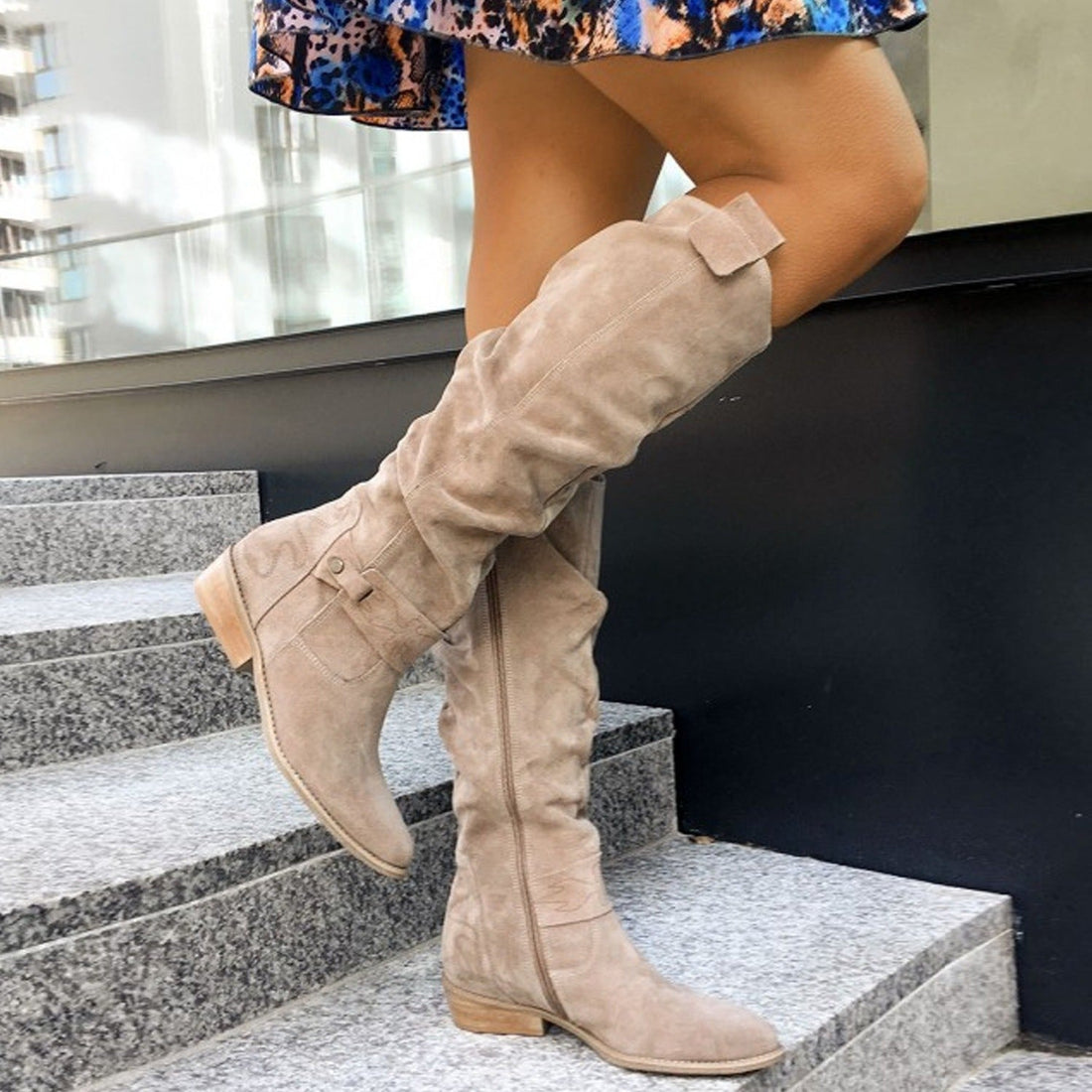 Bottes Hautes Femme – Daim Talon Carré Bout Rond Zip Latéral, Aspect Cuir