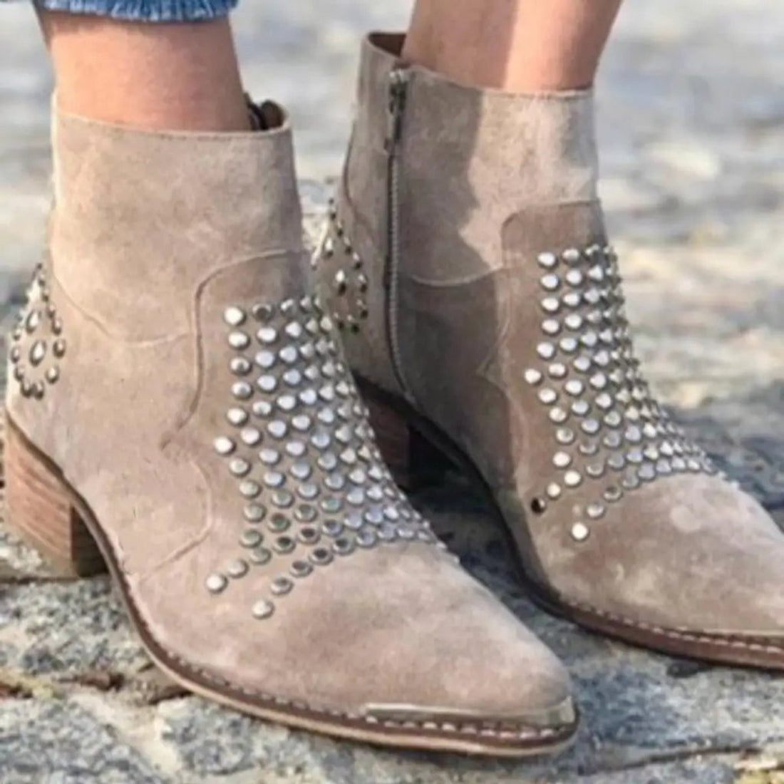 Bottines Femme – Cloutées Aspect Daim Talon Bloc Bout Pointu, Fermeture Éclair