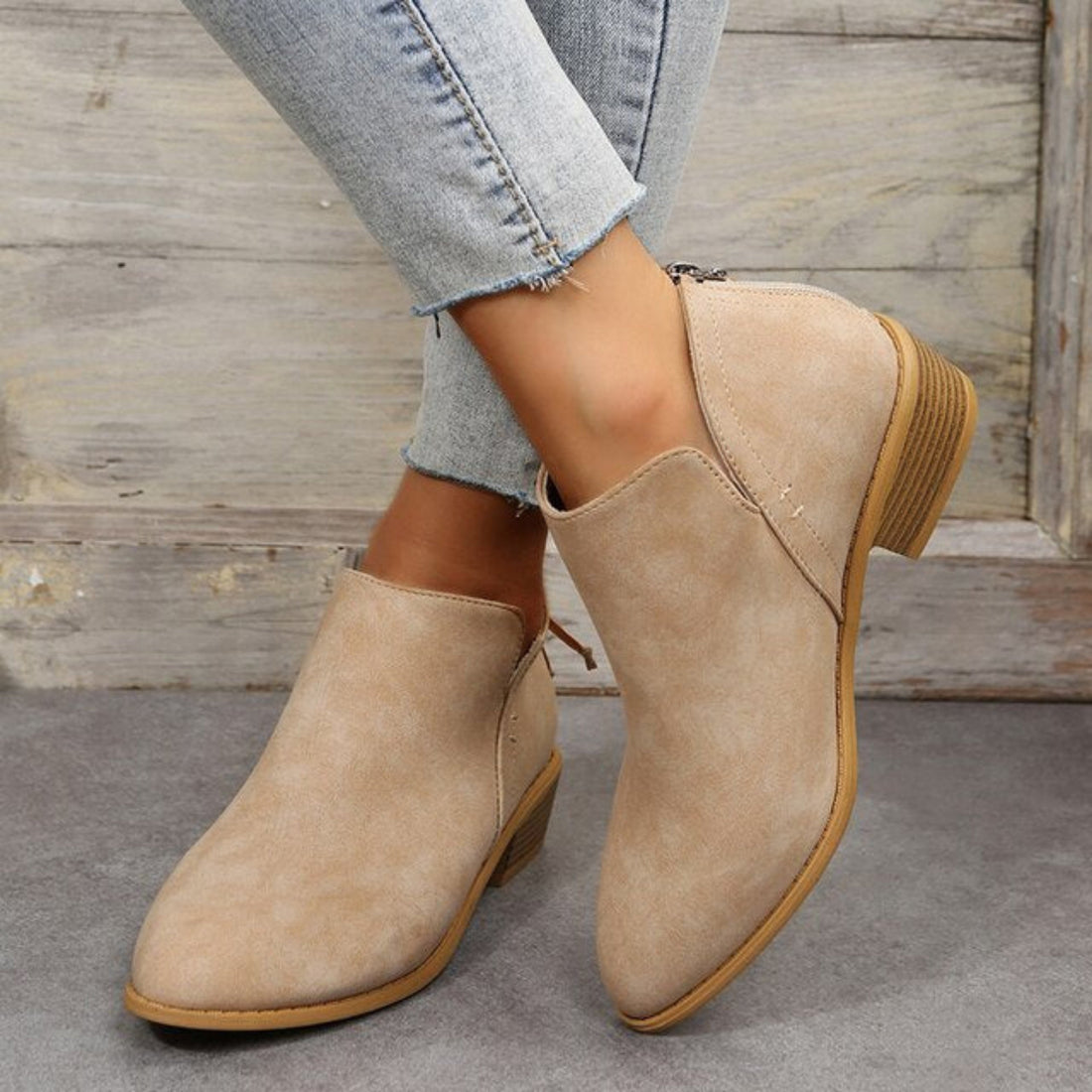 Bottines Femme à Talon Bas – Style Minimaliste