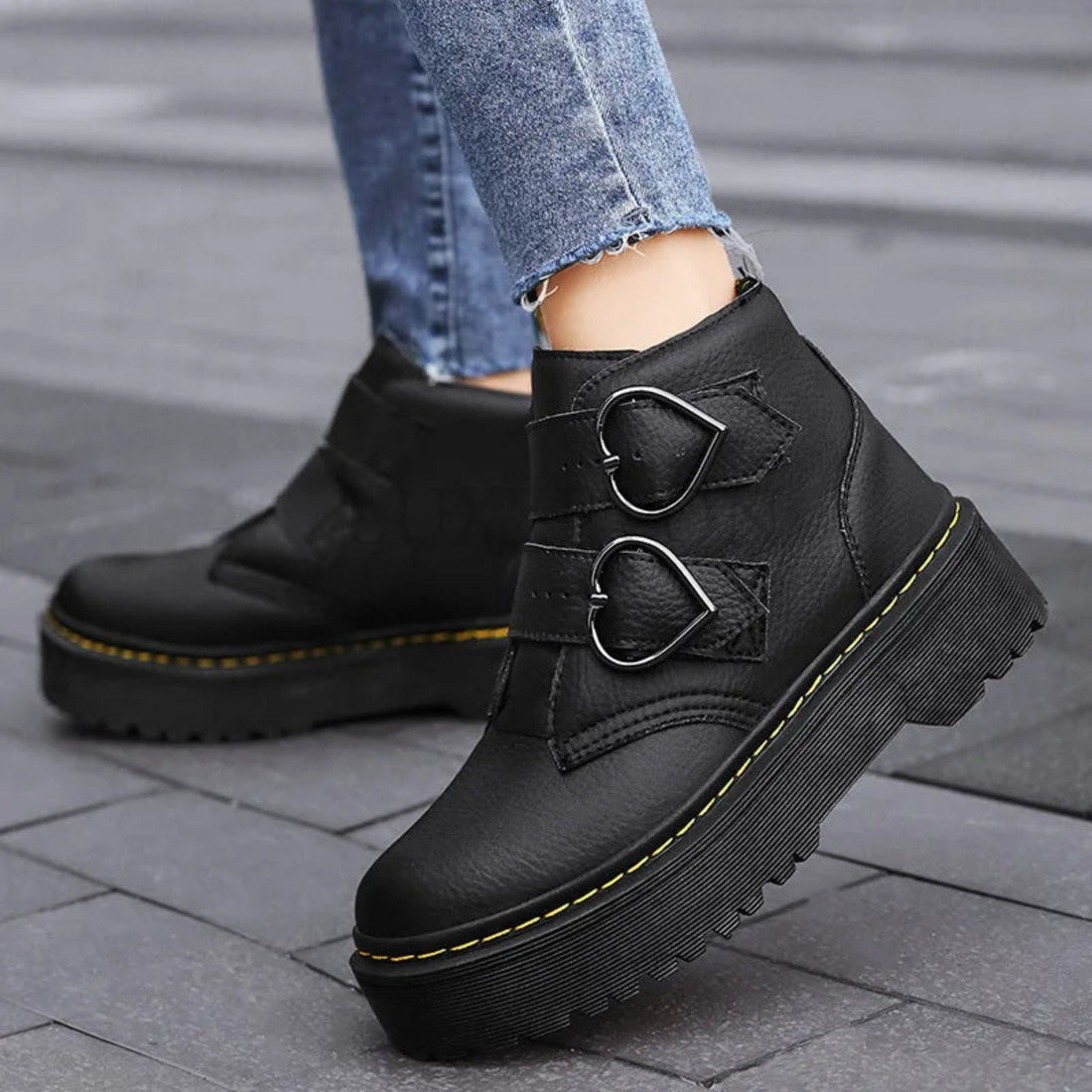 Bottines Plates Femme – Boucles Cœur, Semelle Épaisse