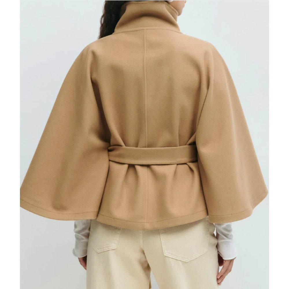 Cape Femme – Coupe Enveloppante, Col Haut