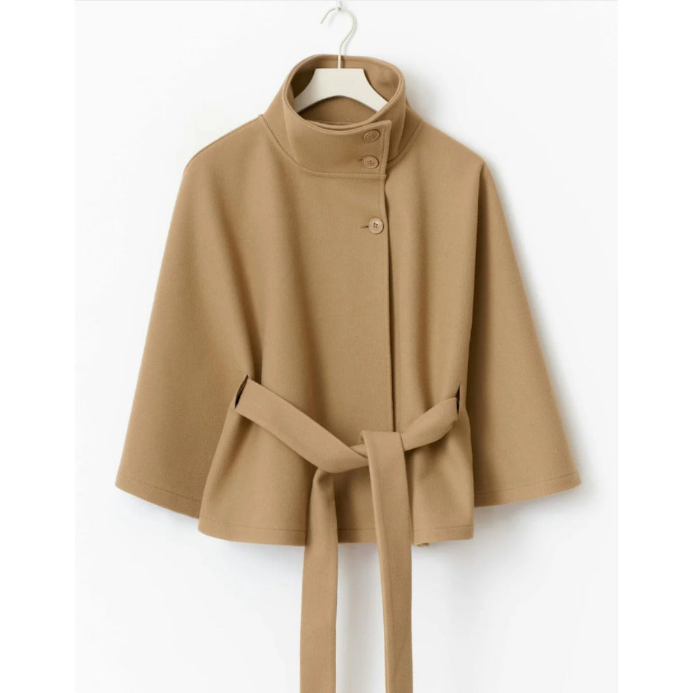 Cape Femme – Coupe Enveloppante, Col Haut