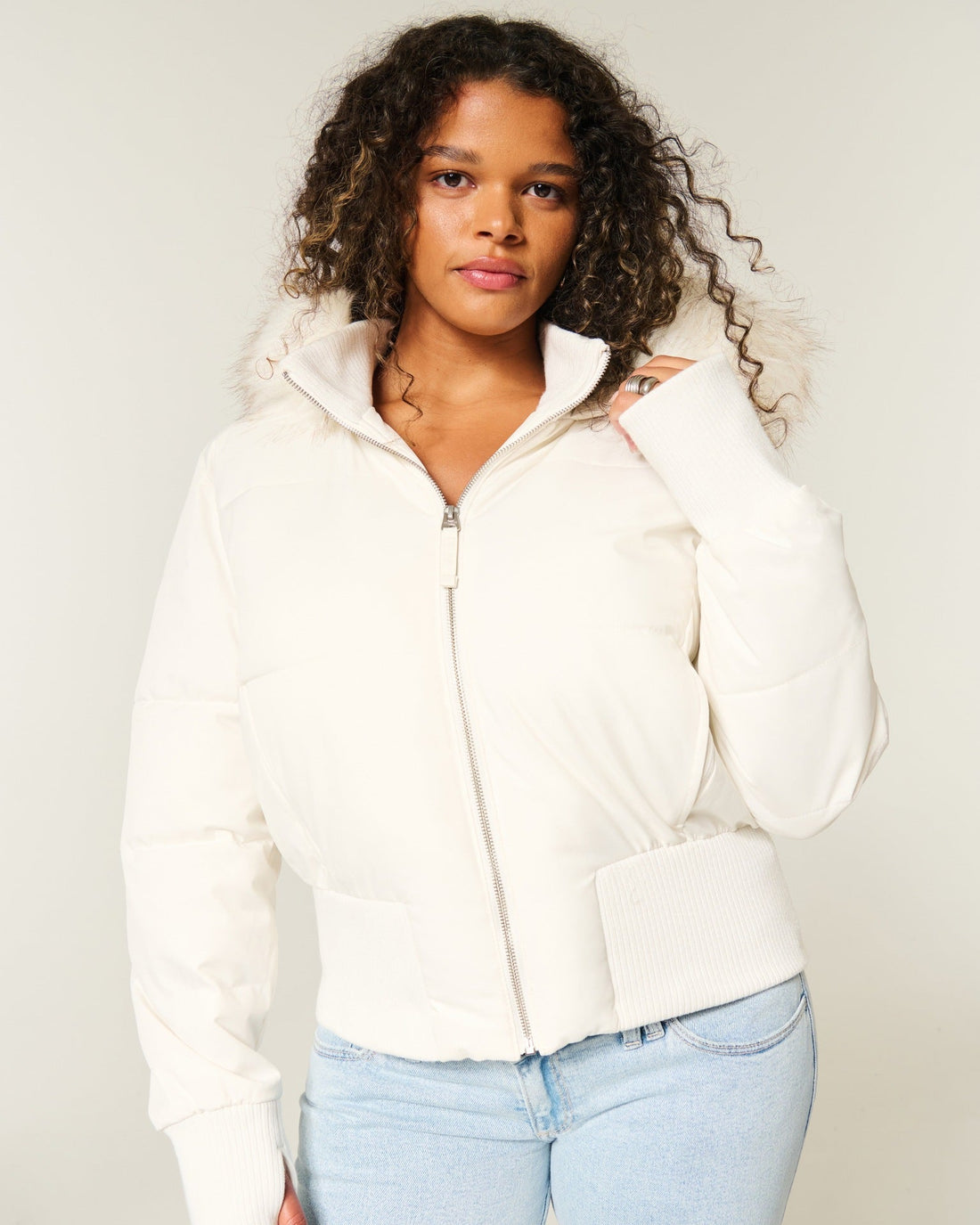 Manteau Femme – Capuche Amovible, Col Fourrure