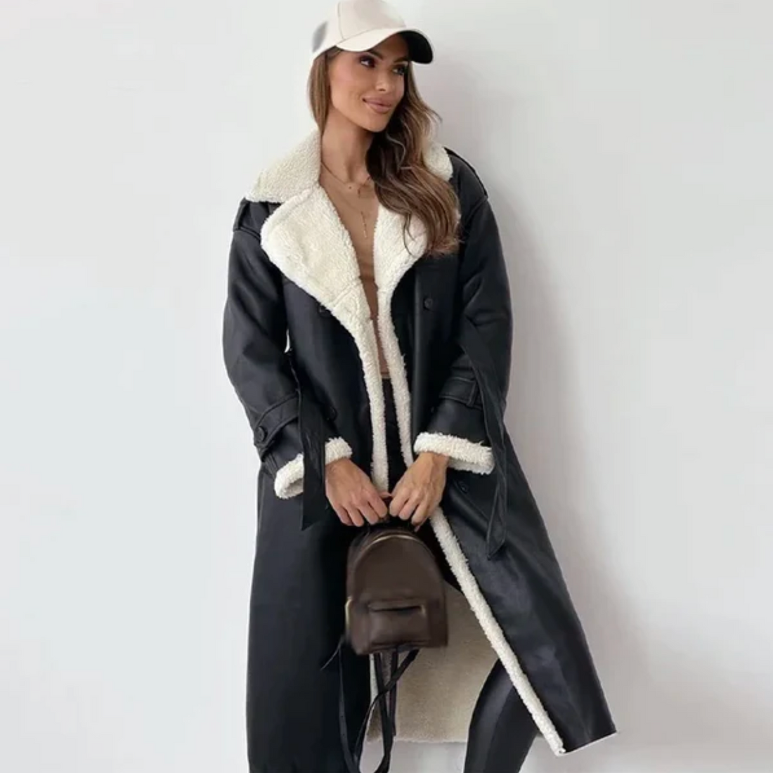 Manteau Femme – Coupe Longue, Boutonné