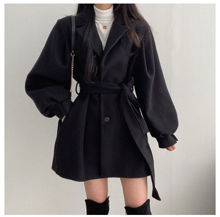 Manteau Femme – Coupe Longue, Boutonné